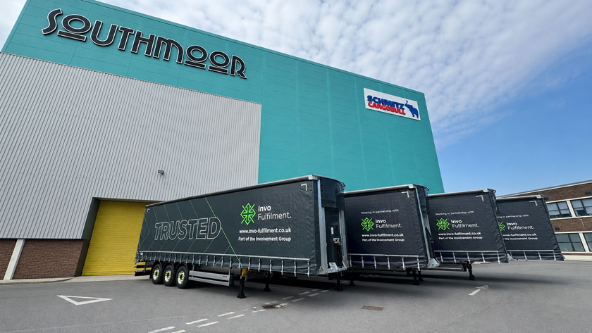 Invo Fulfilment expands its fleet with high-quality Schmitz Cargobull semi-trailers